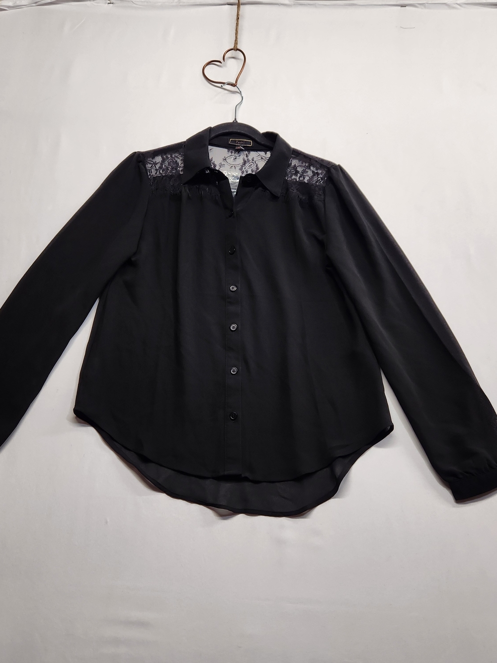 ⭐️NWOT Pearl Black Eyelash Lace Panel Sheer Yoke Boho Gothic Blouse Small